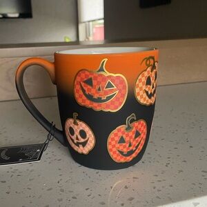 NWT Black and Orange Jack-o-Lantern Coffee Mug